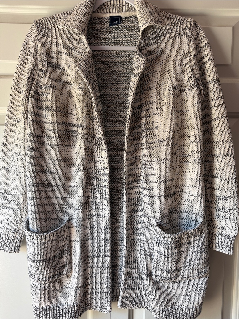 GAP Marled White and Black Open-Front Cardigan Size Small